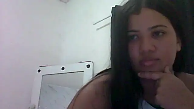 Snapshot of morenahhwy chatting on November 26, 12:10 am morenahhwy online show from November 26, 12:10 am