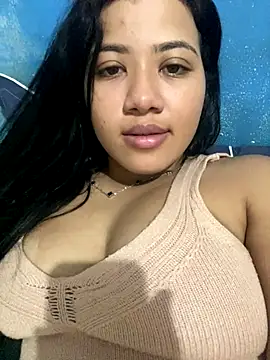 Snapshot of morenahhwy chatting on November 13, 2:15 am morenahhwy online show from November 13, 2:15 am