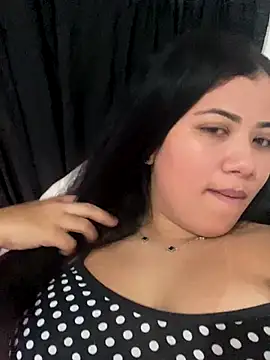 Snapshot of morenahhwy chatting on November 3, 2:28 am morenahhwy online show from November 3, 2:28 am