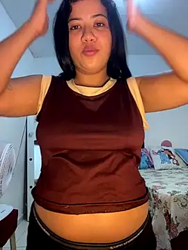 Snapshot of morenahhwy chatting on November 6, 2:04 am morenahhwy online show from November 6, 2:04 am