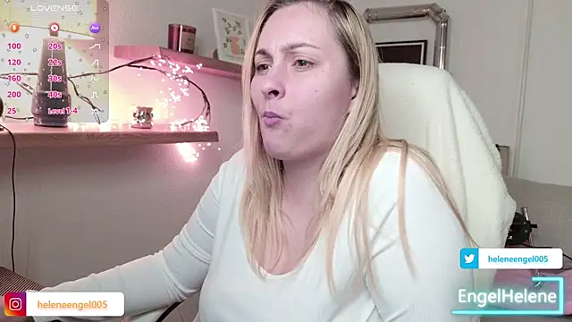 EngelHelene online show from April 14, 7:52 pm