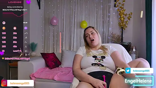 EngelHelene online show from March 15, 9:27 am