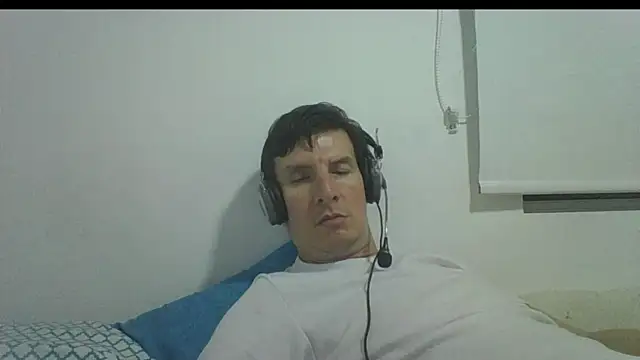 carliesexyman online show from December 1, 8:37 am