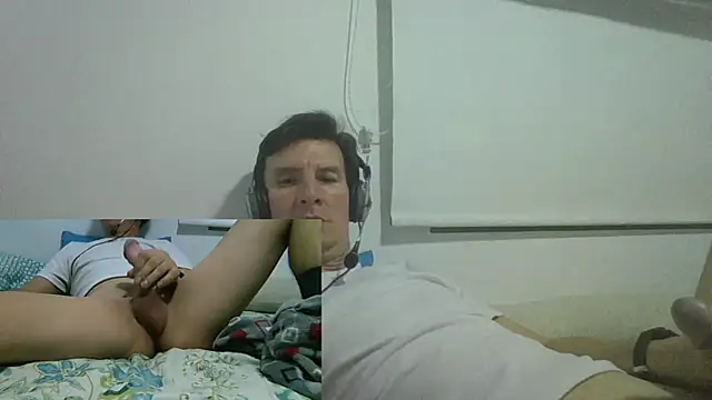 carliesexyman online show from December 2, 4:36 am