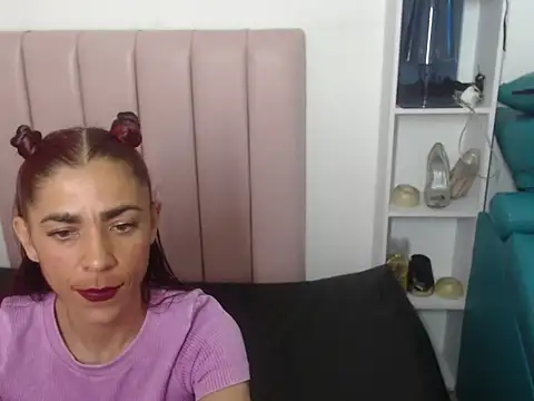 Snapshot of Carla_Giiraldo chatting on October 28, 11:58 pm Carla Giiraldo online show from October 28, 11:58 pm