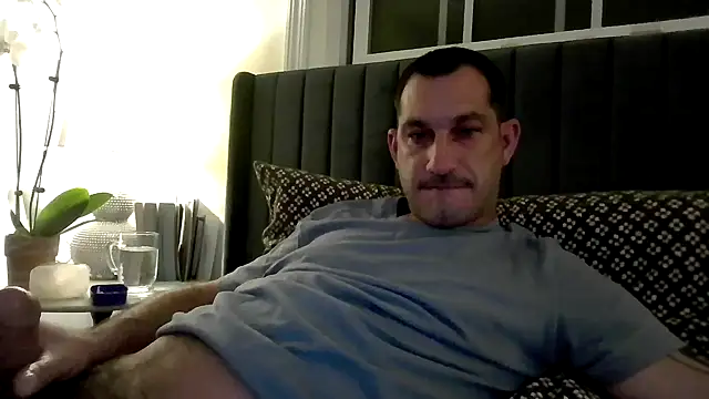ckraiders84 online show from April 4, 3:46 am