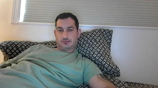 Snapshot of ckraiders84 chatting on December 4, 6:40 pm ckraiders84 online show from December 4, 6:40 pm