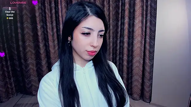 Snapshot of TonjaNeace chatting on November 28, 4:34 am TonjaNeace online show from November 28, 4:34 am