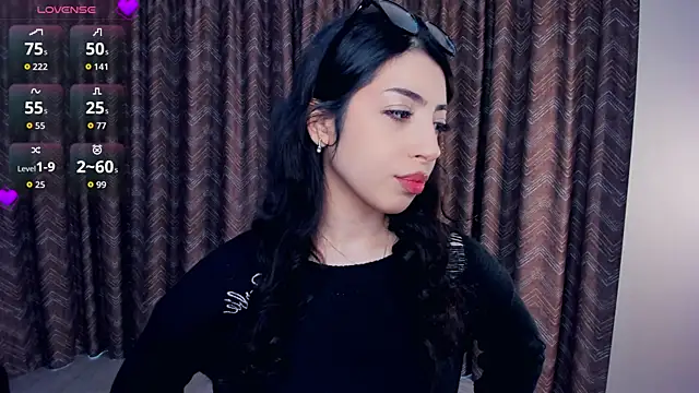 Snapshot of TonjaNeace chatting on November 21, 4:44 am TonjaNeace online show from November 21, 4:44 am