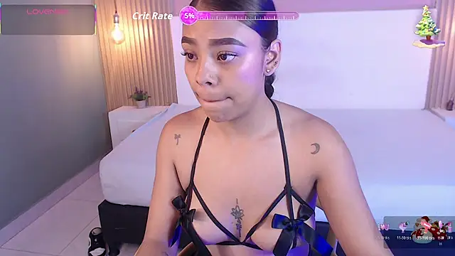 Snapshot of SoffiaDams2 chatting on November 14, 11:47 am SoffiaDams2 online show from November 14, 11:47 am