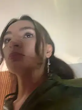 Noa N Luxy online show from November 6, 4:27 am