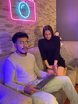 Noa N Luxy online show from December 5, 3:49 am