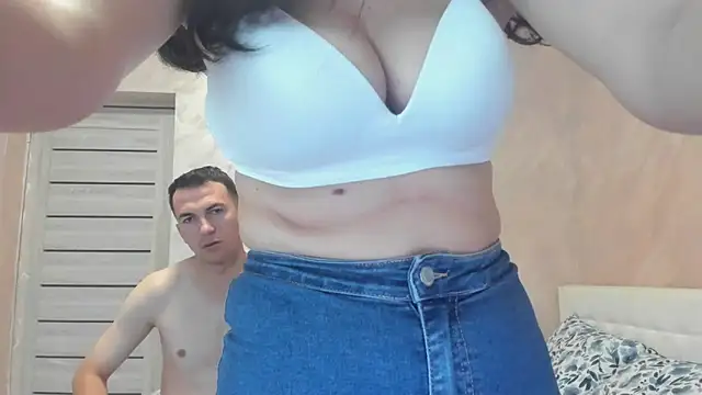 BustyVee99 online show from November 7, 9:19 pm