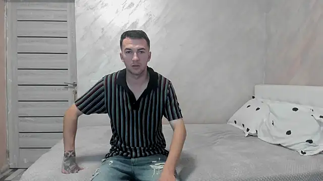 BustyVee99 online show from November 5, 9:07 pm