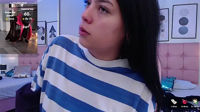 Snapshot of KikiVelvet chatting on November 6, 4:11 pm KikiVelvet online show from November 6, 4:11 pm