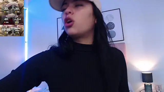 Snapshot of KikiVelvet chatting on November 22, 6:07 pm KikiVelvet online show from November 22, 6:07 pm