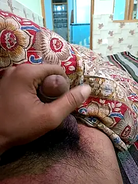 Snapshot of Pandey0012 chatting on November 12, 4:44 pm Pandey0012 online show from November 12, 4:44 pm