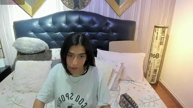 Snapshot of shirley_sweet_ chatting on October 29, 10:20 pm shirley sweet  online show from October 29, 10:20 pm