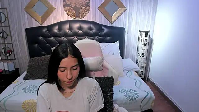 Snapshot of shirley_sweet_ chatting on November 5, 8:45 pm shirley sweet online show from November 5, 8:45 pm