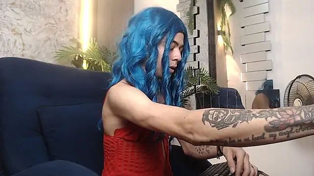 Nick carterr  online show from December 15, 3:29 pm