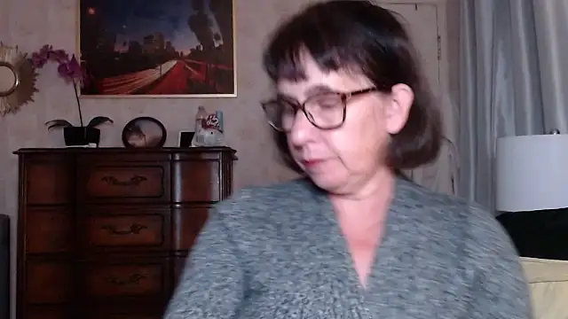 BigbustedBrenda online show from December 2, 6:31 pm