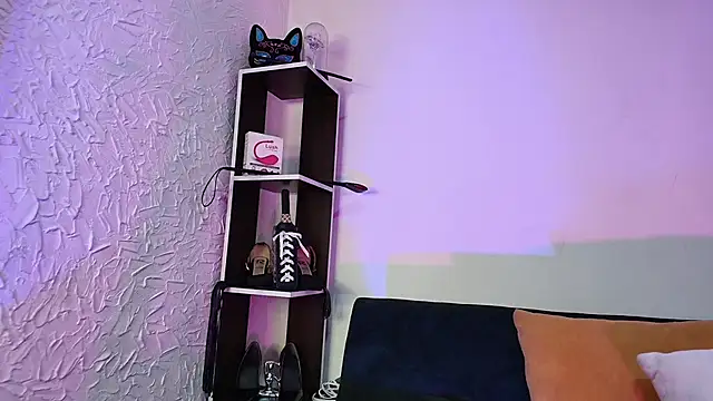 Snapshot of Natasha_Amber chatting on November 15, 1:15 pm Natasha Amber online show from November 15, 1:15 pm