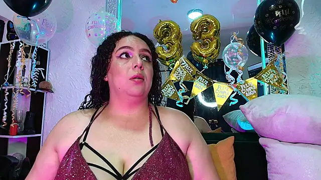 Snapshot of Natasha_Amber chatting on December 3, 2:16 pm Natasha Amber online show from December 3, 2:16 pm