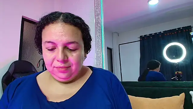 Snapshot of Natasha_Amber chatting on December 1, 3:24 pm Natasha Amber online show from December 1, 3:24 pm