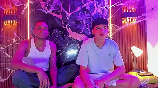 Snapshot of Kings_and_Secrets chatting on October 29, 5:50 am Kings and Secrets online show from October 29, 5:50 am