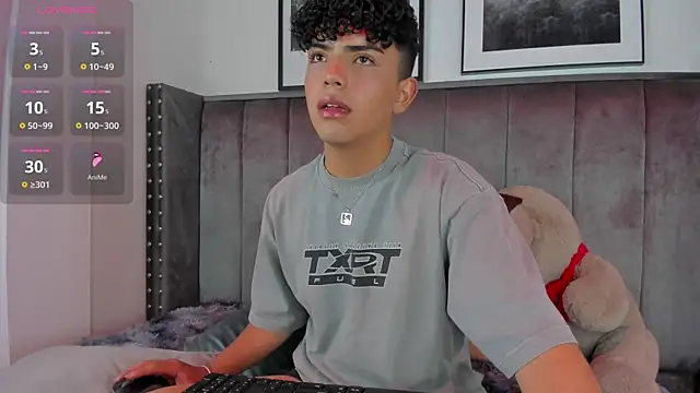 Snapshot of Niick_Twiink chatting on November 30, 2:34 am Niick Twiink online show from November 30, 2:34 am