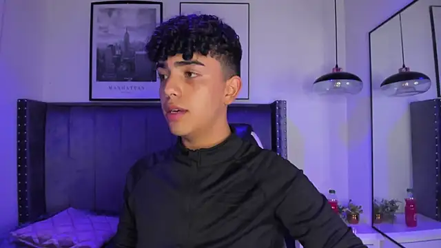 Snapshot of Niick_Twiink chatting on November 5, 8:12 pm Niick Twiink online show from November 5, 8:12 pm