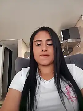 Snapshot of solandrea chatting on November 1, 4:23 pm solandrea online show from November 1, 4:23 pm