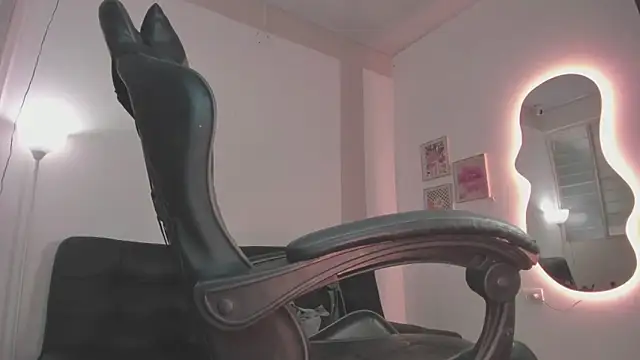 Senpai Lover online show from October 31, 8:16 pm