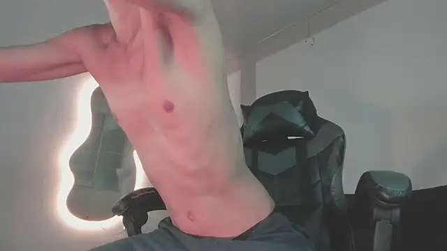 Senpai Lover online show from December 2, 8:10 pm