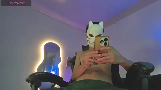 Senpai Lover online show from December 18, 8:34 pm