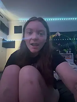 Snapshot of stonerbaby chatting on October 29, 7:13 pm stonerbaby online show from October 29, 7:13 pm