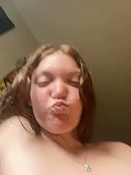 Snapshot of stonerbaby chatting on July 26, 9:00 pm stonerbaby online show from July 26, 9:00 pm
