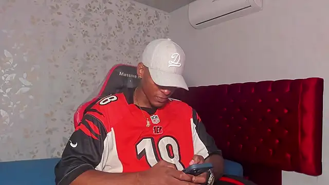 for itan online show from November 25, 12:38 pm