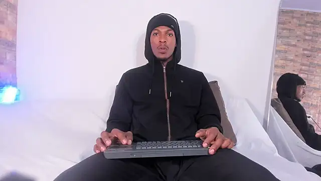 for itan online show from February 2, 1:10 pm