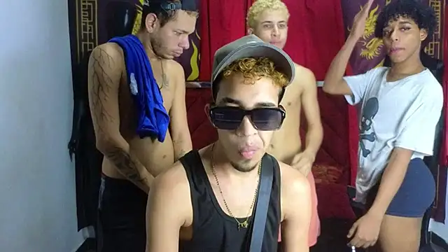 Snapshot of Scoundrel_Room chatting on November 16, 7:46 am Scoundrel Room online show from November 16, 7:46 am