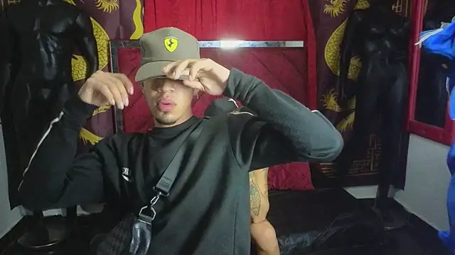 Snapshot of Scoundrel_Room chatting on November 15, 7:12 am Scoundrel Room online show from November 15, 7:12 am