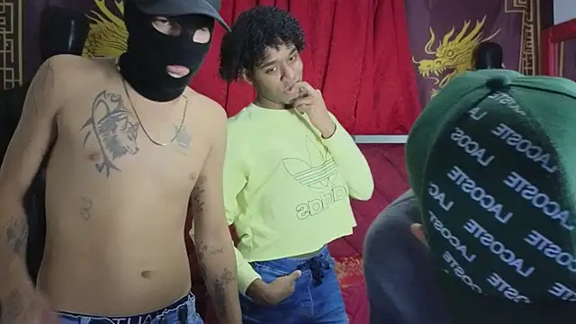 Snapshot of Scoundrel_Room chatting on November 2, 7:35 am Scoundrel Room online show from November 2, 7:35 am