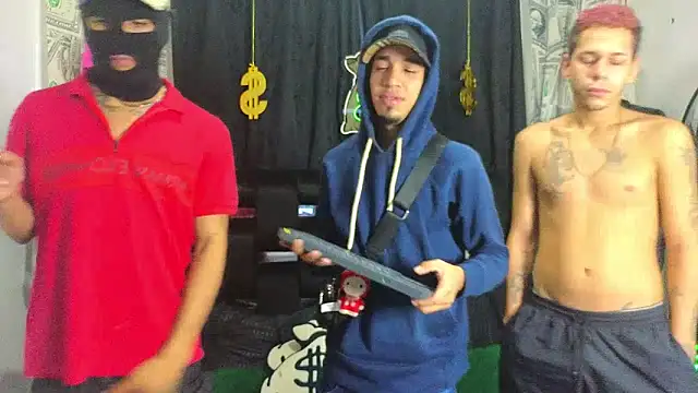 Snapshot of Scoundrel_Room chatting on November 28, 7:30 am Scoundrel Room online show from November 28, 7:30 am