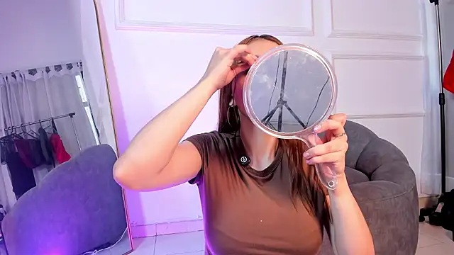 ada belucci online show from March 29, 2:52 pm