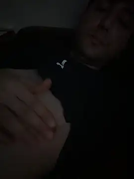 Snapshot of Hernann19 chatting on December 20, 11:46 am Hernann19 online show from December 20, 11:46 am