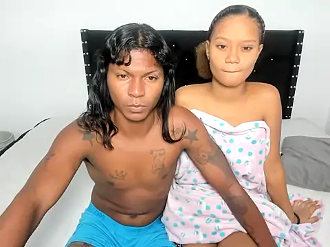 Snapshot of Angel_malo10 chatting on October 28, 3:51 am Angel malo10 online show from October 28, 3:51 am