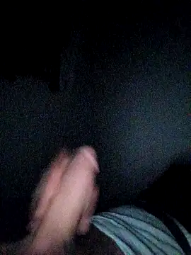 Snapshot of Fa7l1995 chatting on November 17, 12:03 am Fa7l1995 online show from November 17, 12:03 am