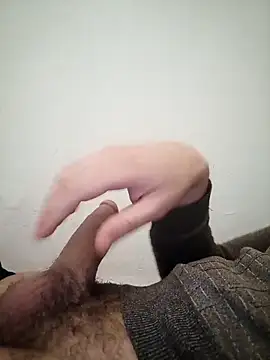 Snapshot of Fa7l1995 chatting on February 5, 11:44 pm Fa7l1995 online show from February 5, 11:44 pm