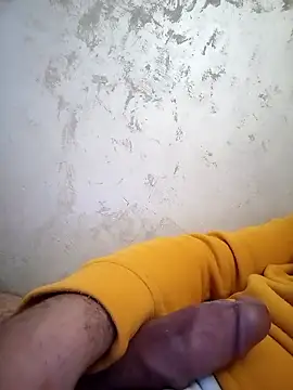 Snapshot of Fa7l1995 chatting on January 14, 5:05 pm Fa7l1995 online show from January 14, 5:05 pm