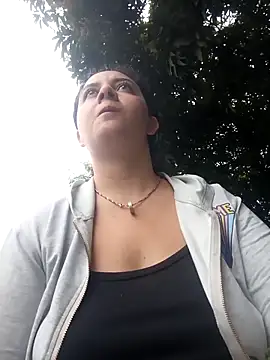 Camila-Valverde online show from February 15, 1:21 pm